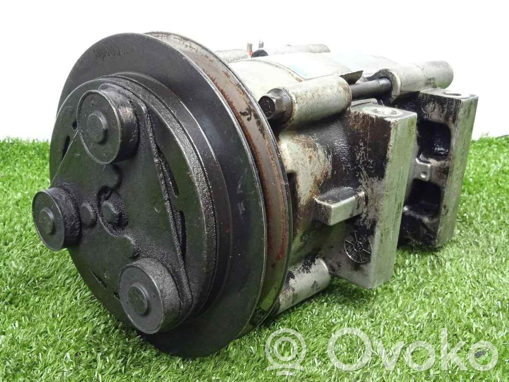 Hyundai H-100 Air conditioning (A/C) compressor (pump) 