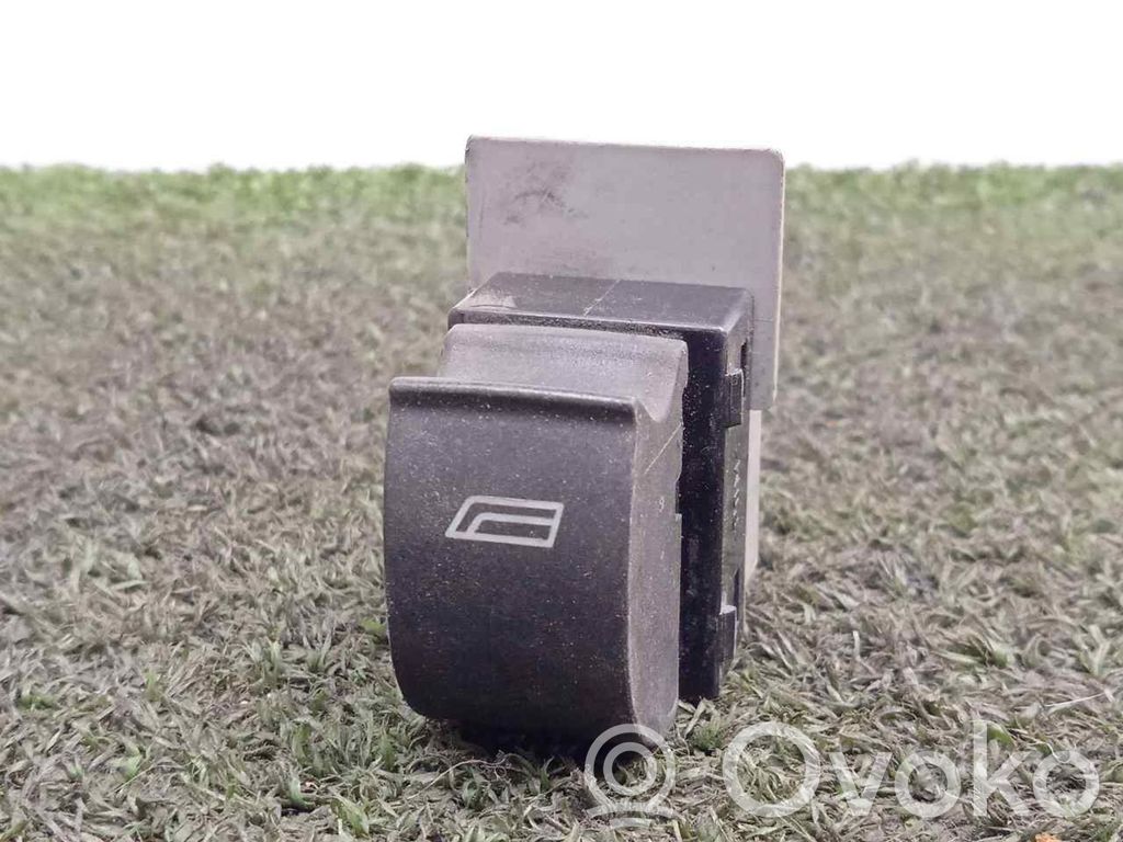 Electric window control switch   4B0959855,8PINES