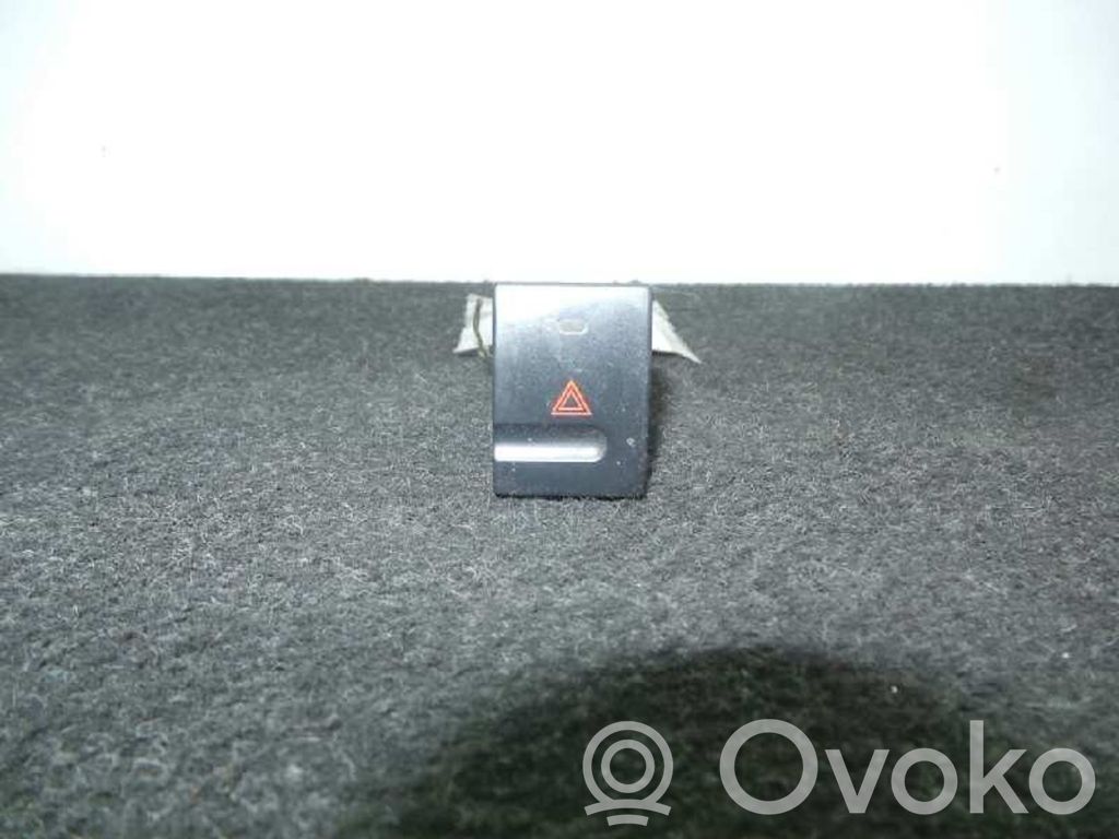 Peugeot 406 Hazard light switch 