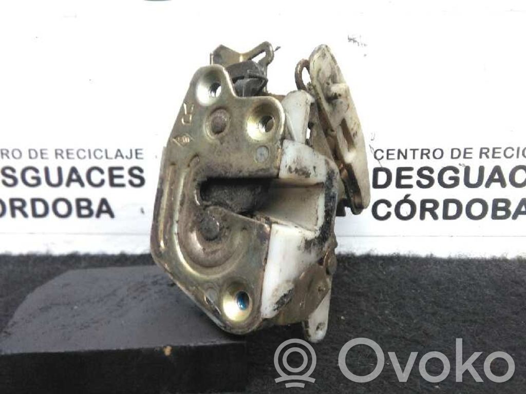 Cerradura de puerta trasera   5PUERTAS