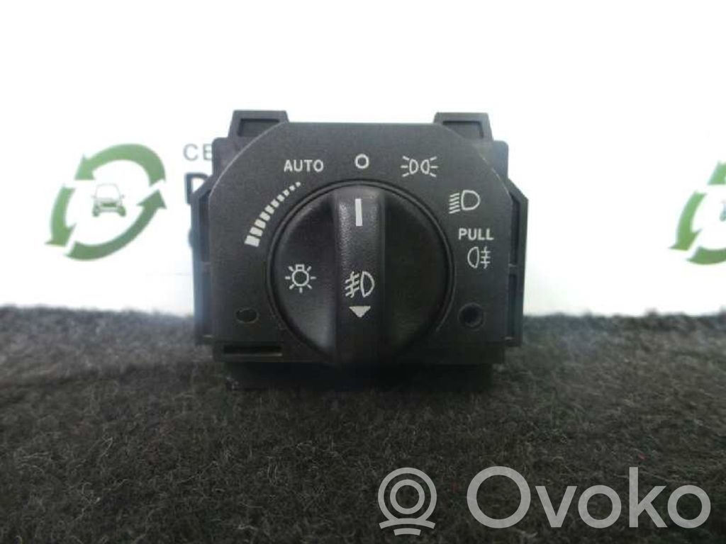 Multifunctional control switch/knob   XR8311654AC