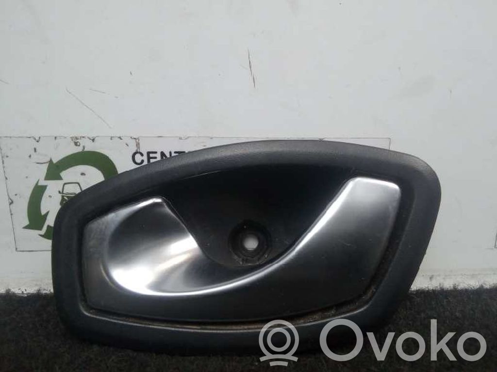 Front door interior handle   826730001R