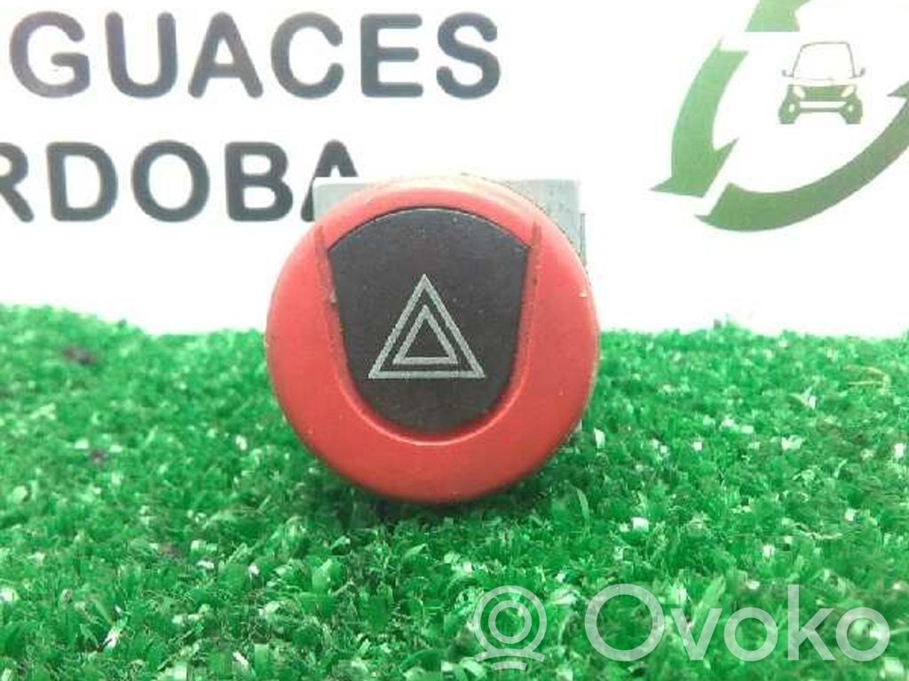 Citroen Berlingo Hazard light switch 