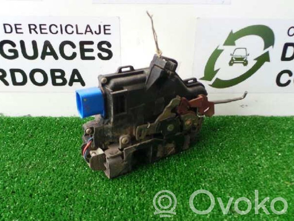 Front door lock   4E1837016,3PUERTAS7PINES,CONECTORAZUL