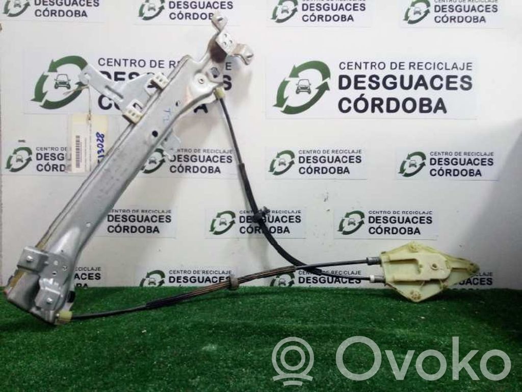 Renault Megane III Rear window lifting mechanism without motor 