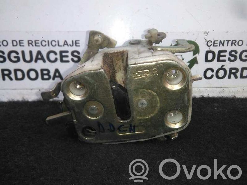 Cerradura de puerta delantera