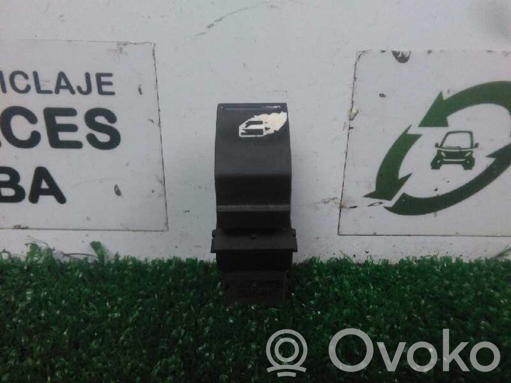 Seat Leon (1P) Electric window control switch 