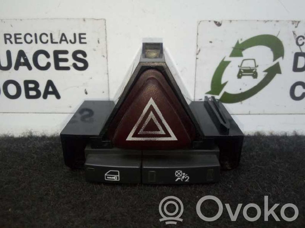 Hazard light switch   1318952929087833