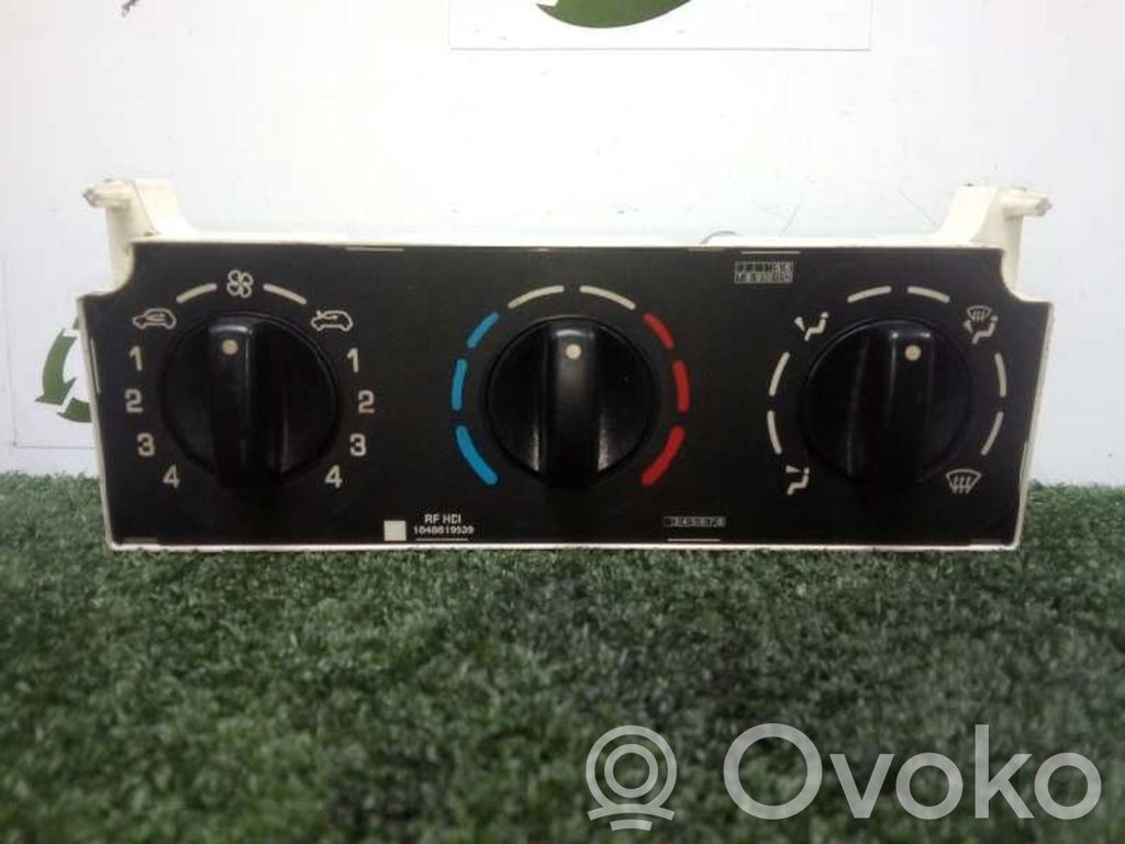 Peugeot Partner Air conditioner control unit module 