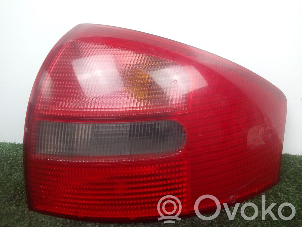 Rear/tail lights   4B5945096,9799