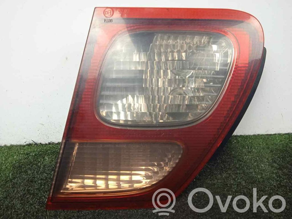 Nissan Almera Tino Tailgate rear/tail lights 