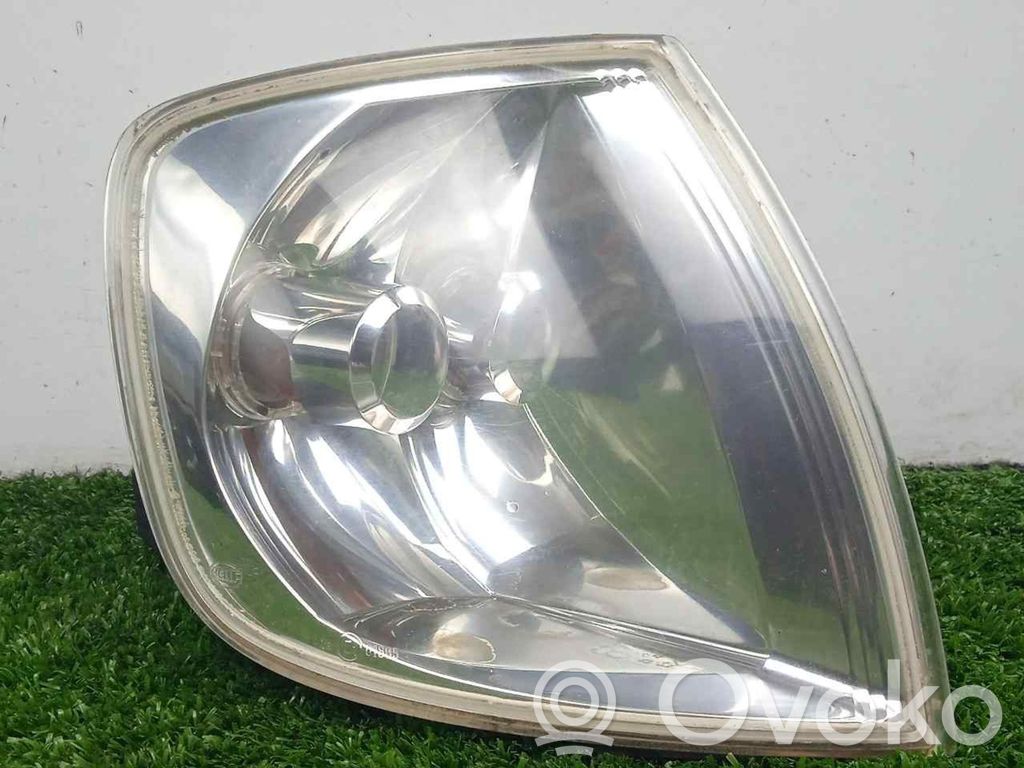 Volkswagen Polo III 6N 6N2 6NF Front indicator light 