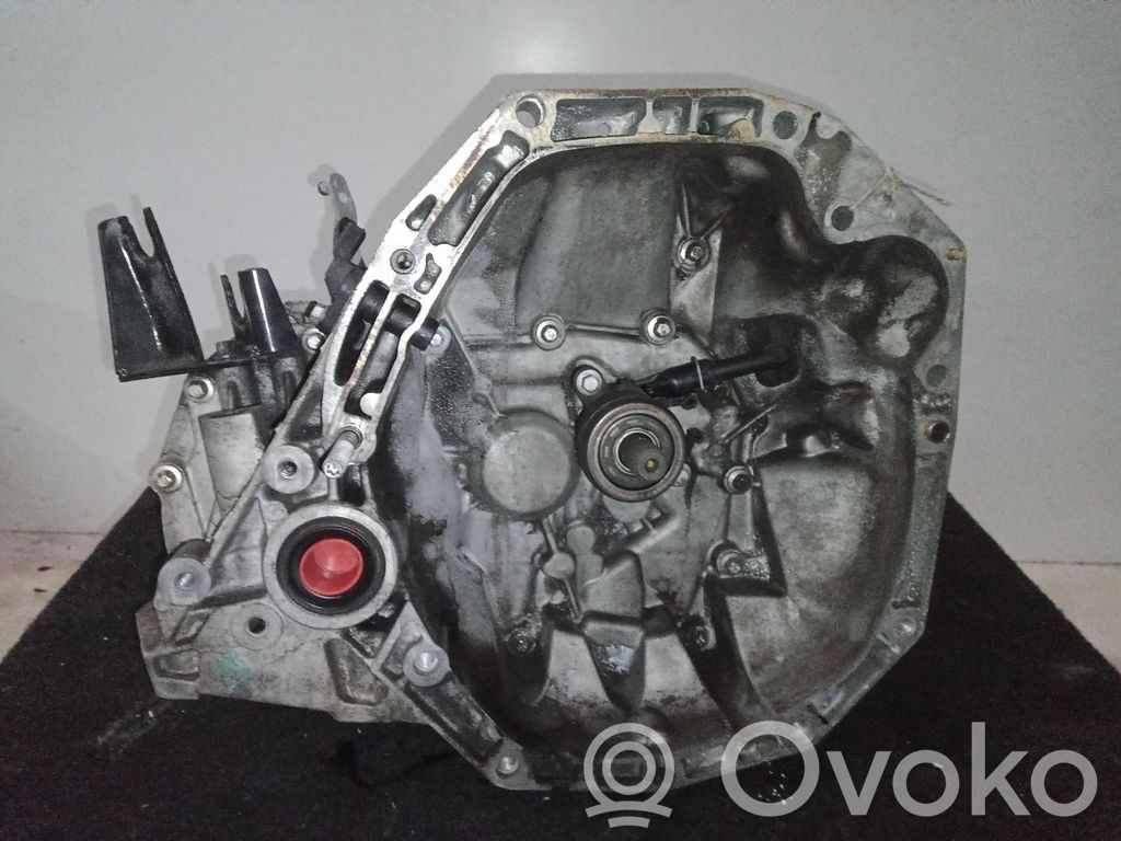 5 Gang Schaltgetriebe   JR5199,5VELOCIDADES