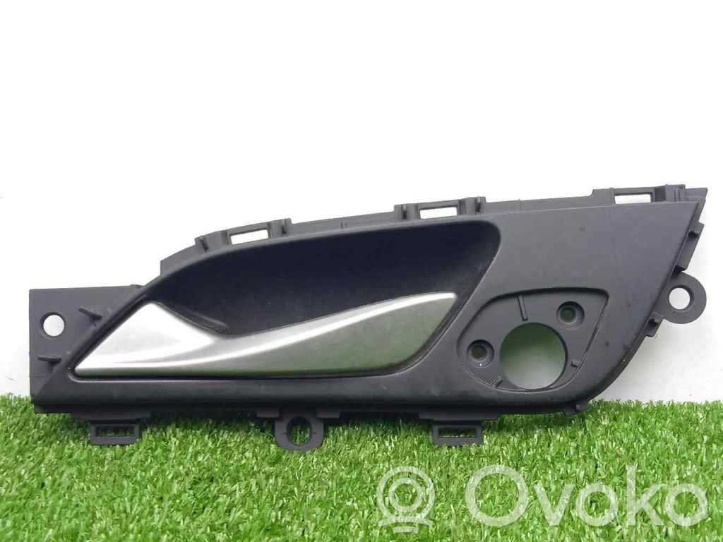Manecilla interna puerta trasera   2511172802