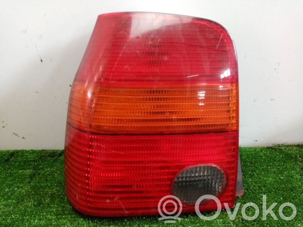 Rear/tail lights   1SERIE