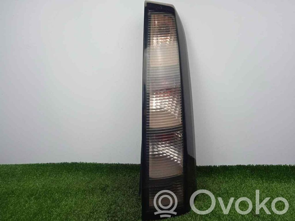 Rear/tail lights   AHUMADO