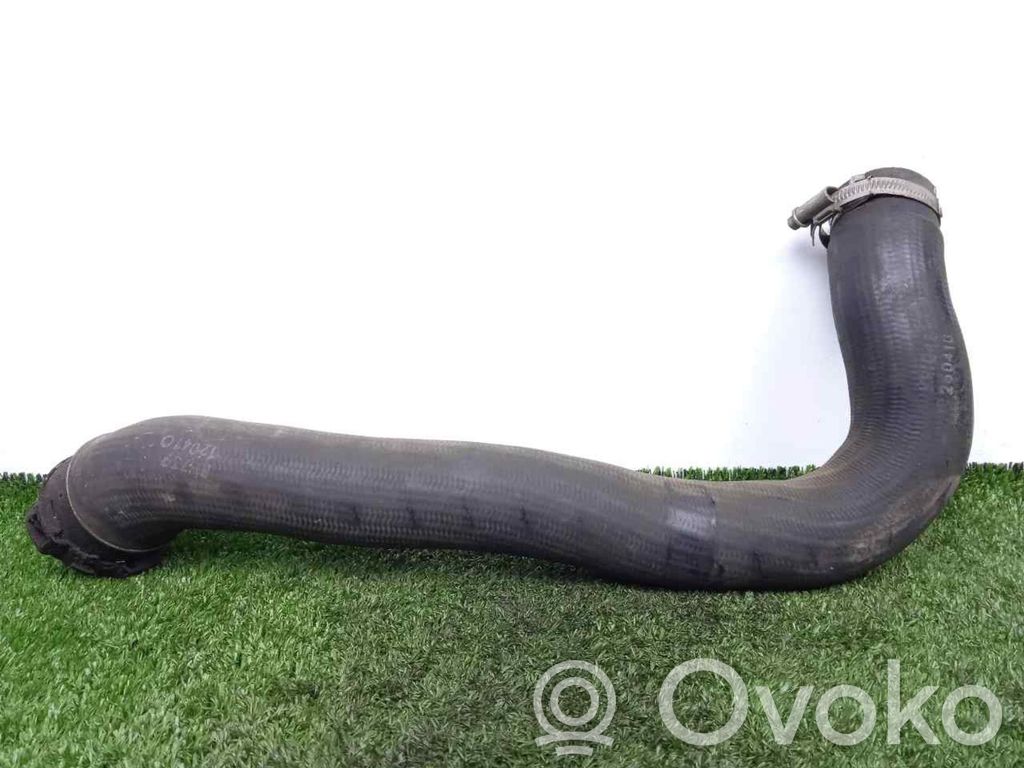 Coolant pipe/hose