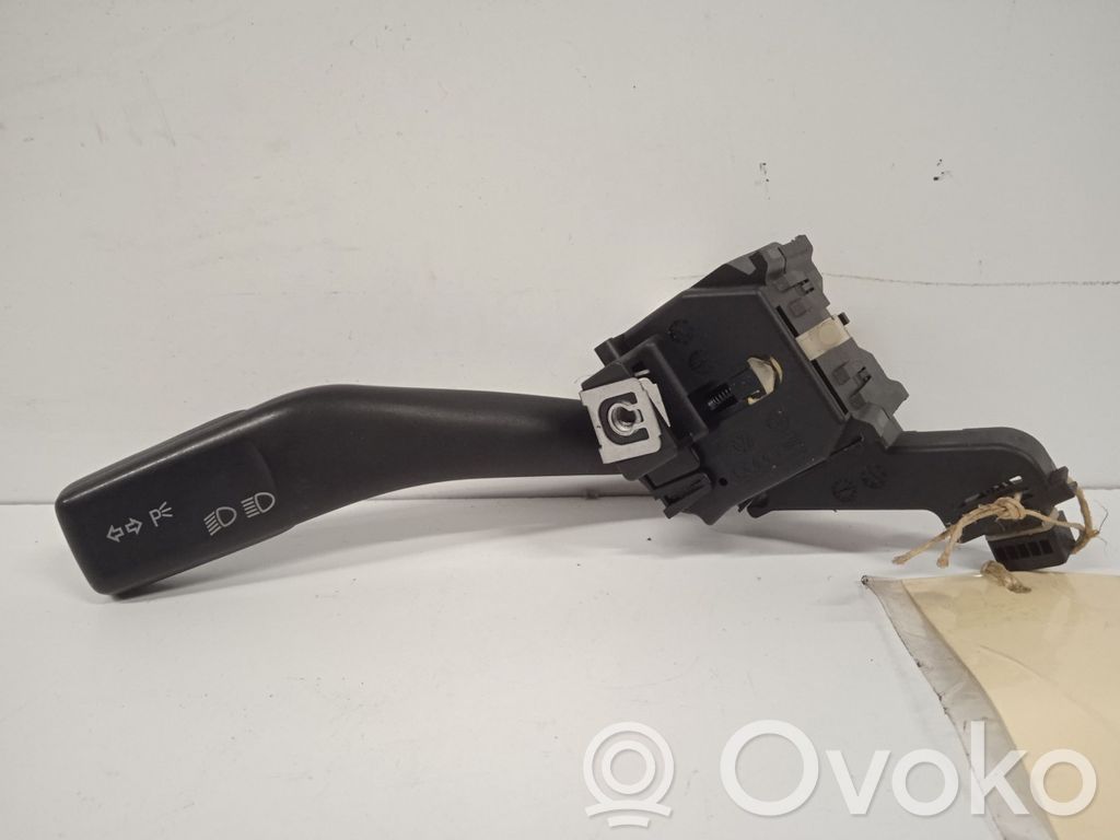 Volkswagen Golf SportWagen Panel lighting control switch 
