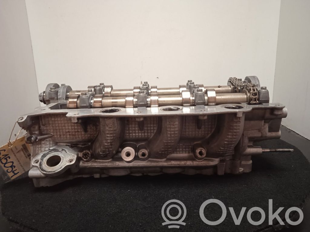 Peugeot 607 Engine head 