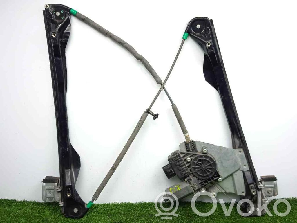 Ford Focus Front door manual window regulator 