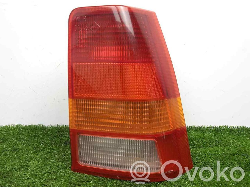 Opel Kadett E Galinis žibintas kėbule 