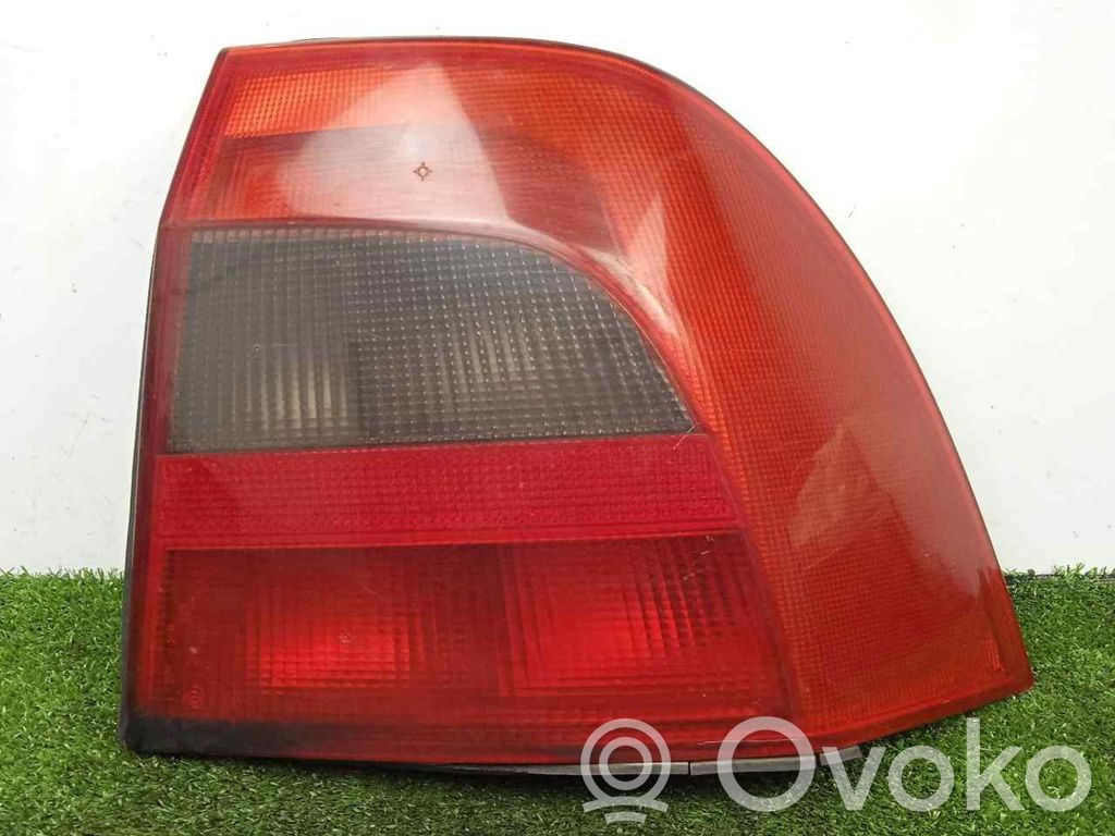 Opel Vectra B Rear/tail lights 