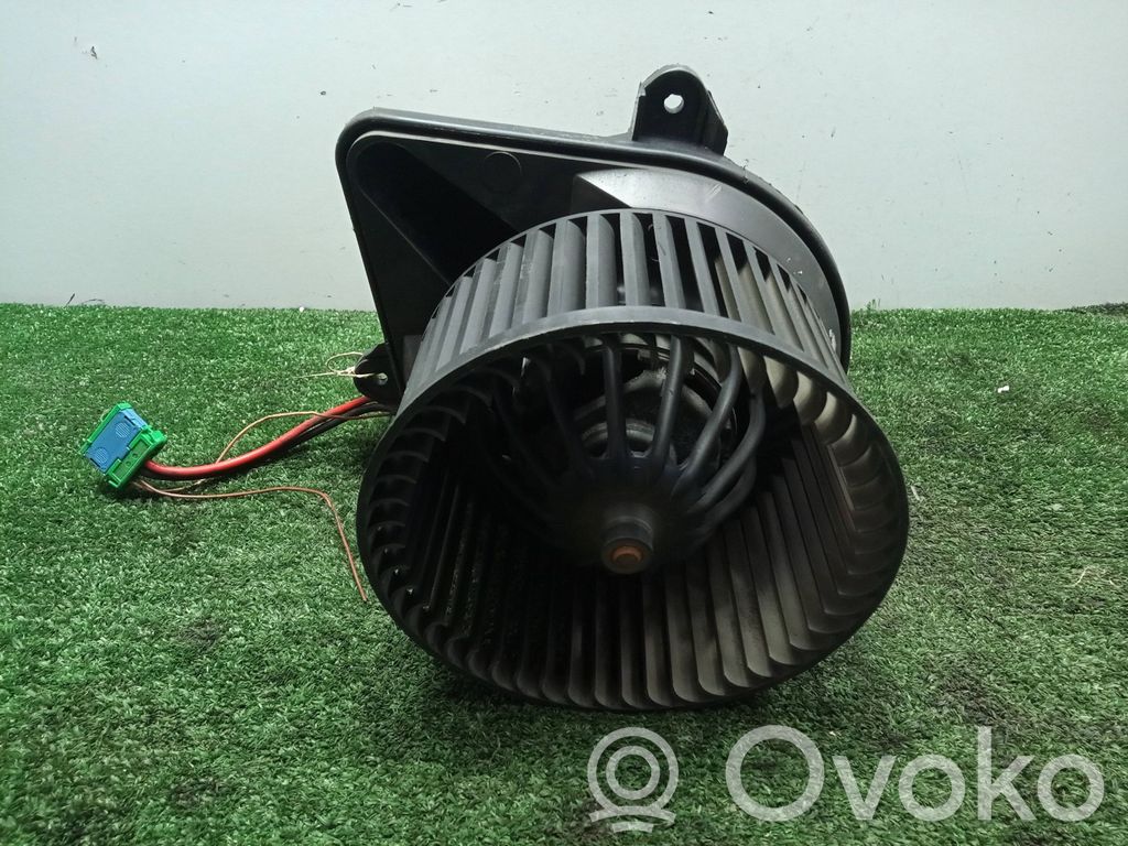Peugeot 406 Mazā radiatora ventilators 