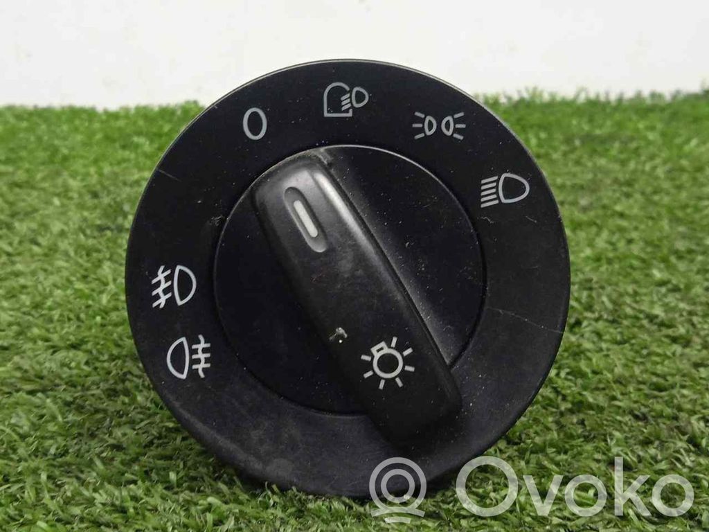 Volkswagen Golf SportWagen Multifunctional control switch/knob 