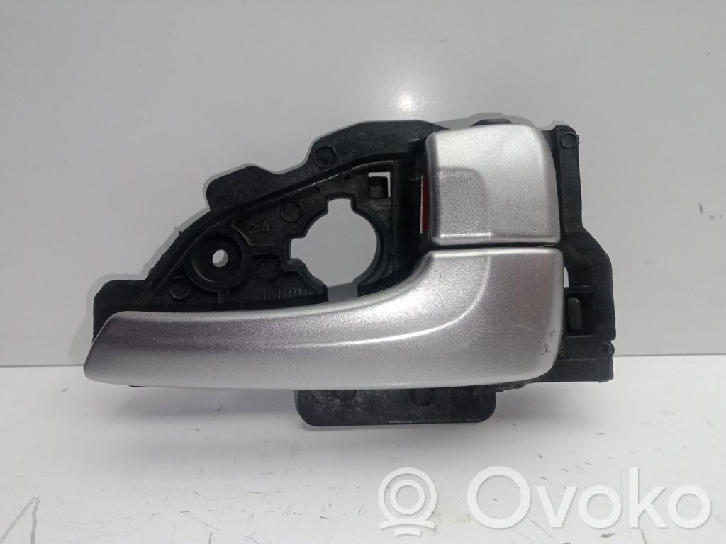 Rear door interior handle
