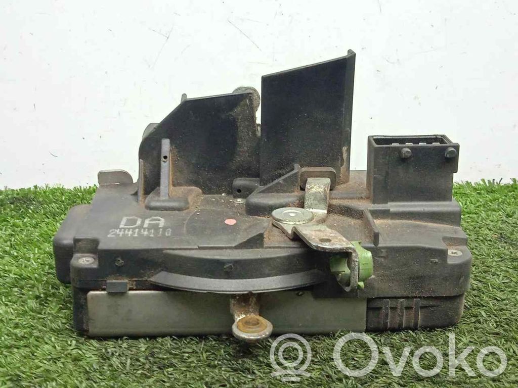 Opel Vectra B Front door lock 