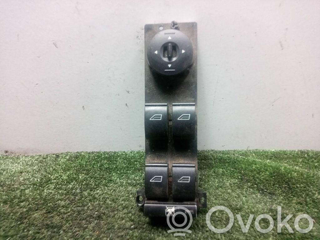 Interrupteur commade lève-vitre   3M5T14A132AF,4BOTONES