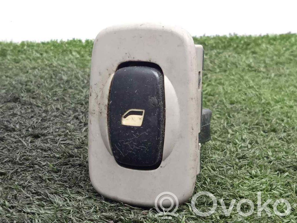 Comutator comandă geamuri electrice   SINREFERENCIA