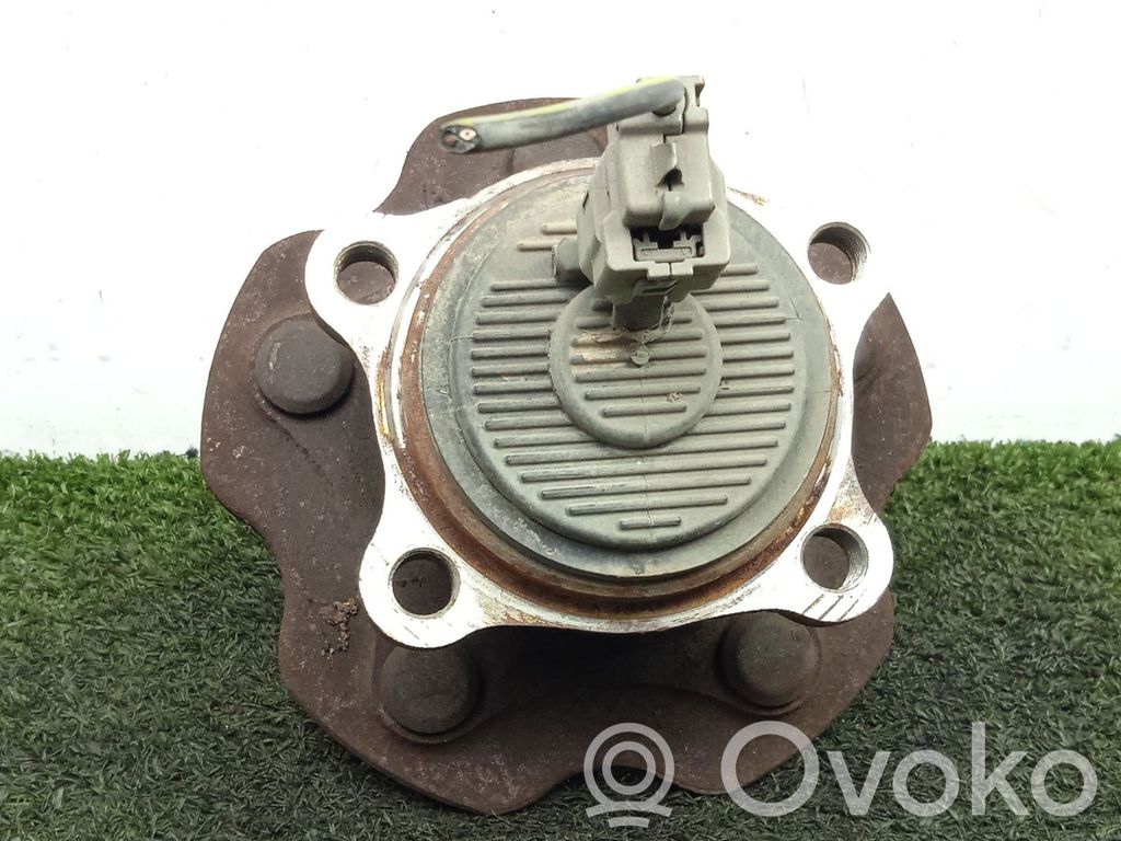 Toyota Avensis T270 Fuso a snodo con mozzo ruota anteriore