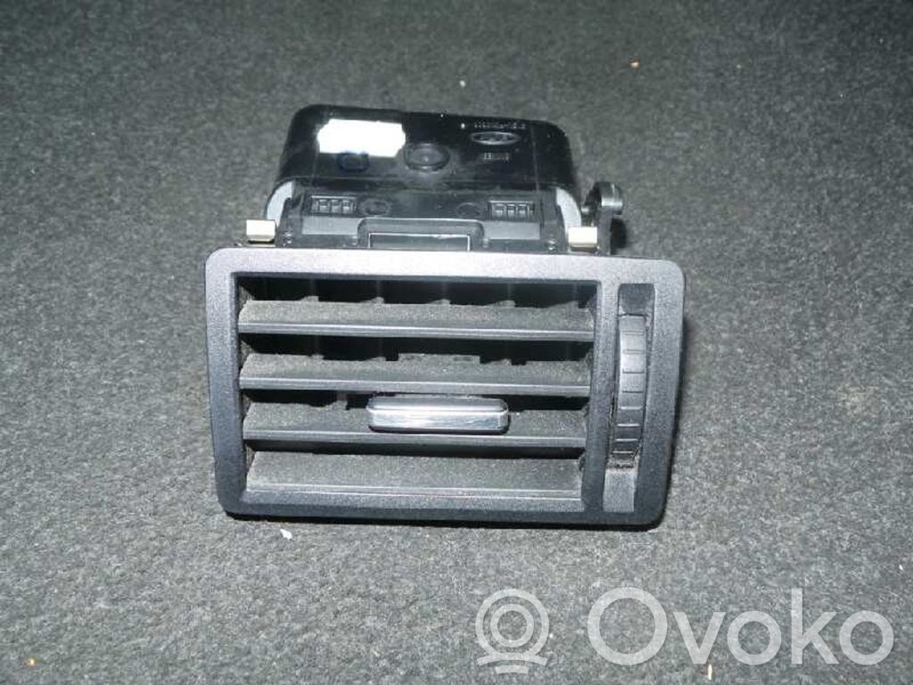 Rejilla de ventilación central del panel   3M51R018B08AFW