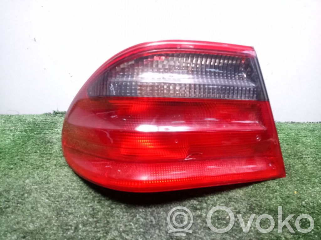 Lampa tylna   9500