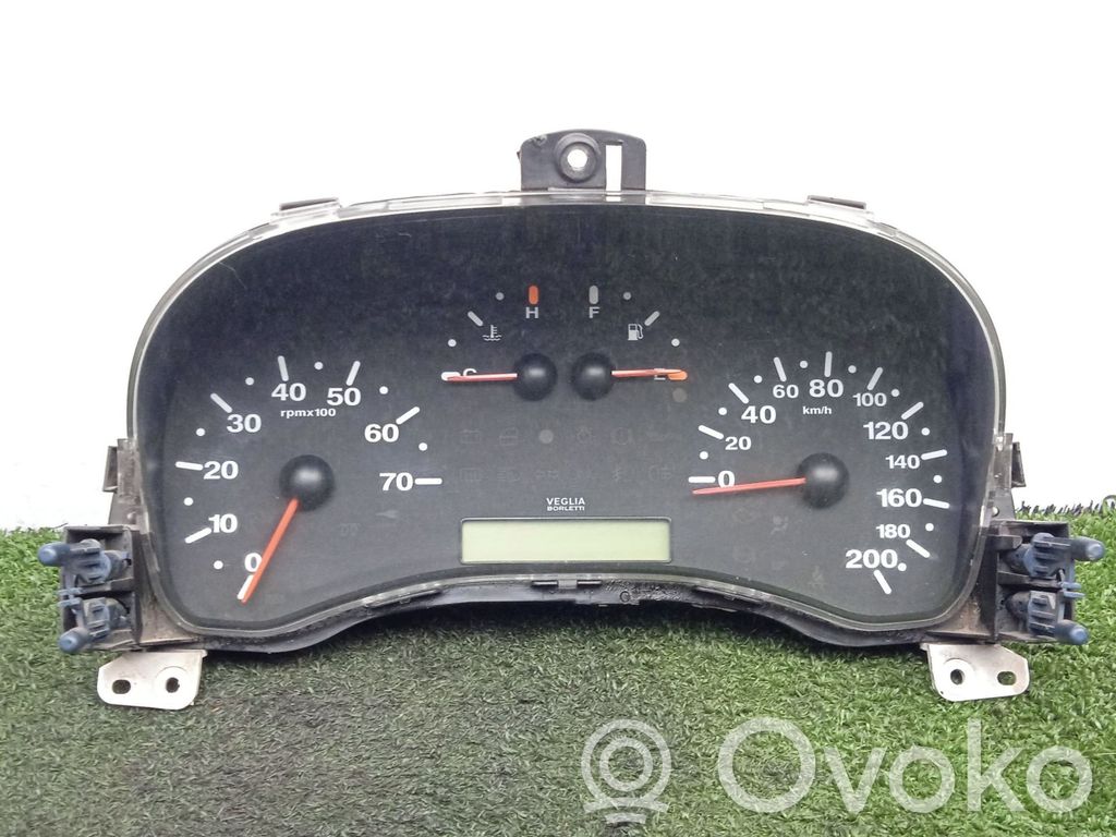 Speedometer (instrument cluster)