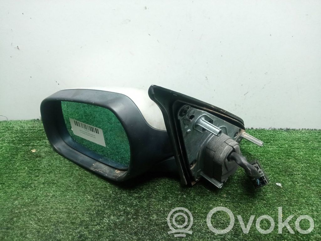 Citroen Xsara Front door electric wing mirror 
