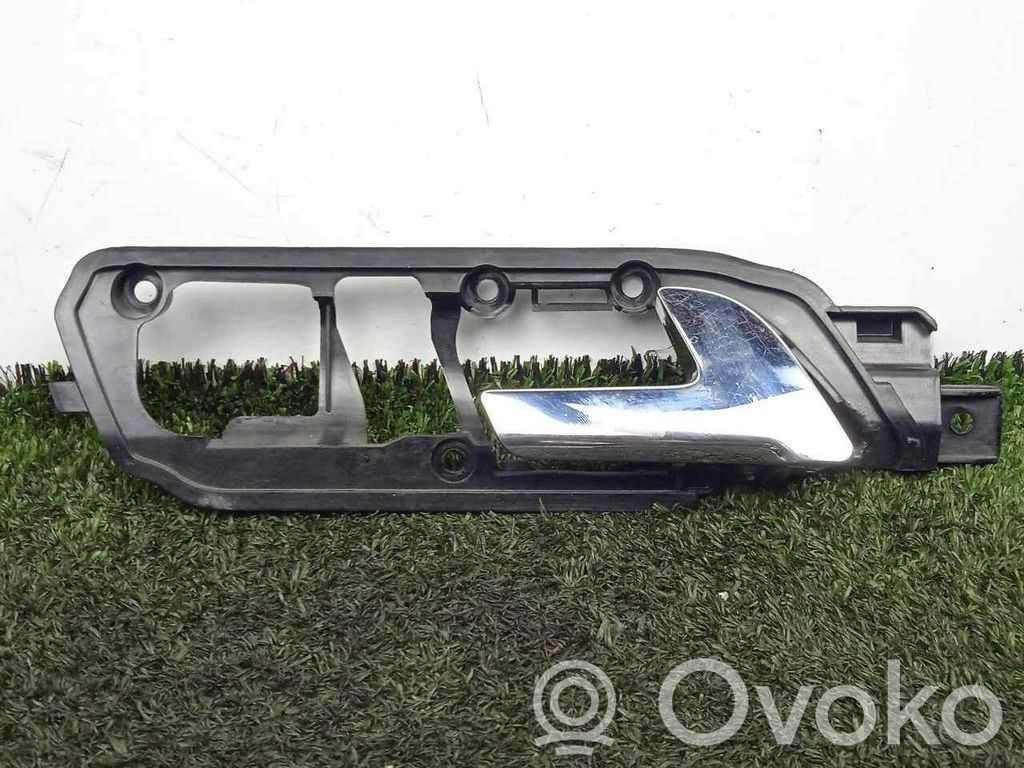 Volkswagen Polo Manecilla interna puerta delantera