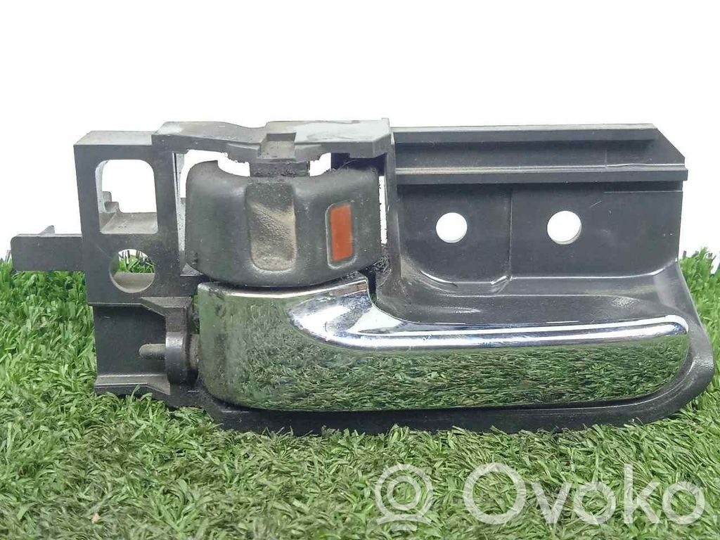 Toyota Corolla Verso E121 Manecilla interna puerta trasera 
