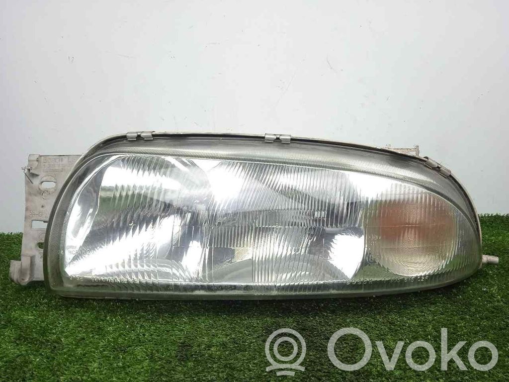 Ford Fiesta Lampa przednia 