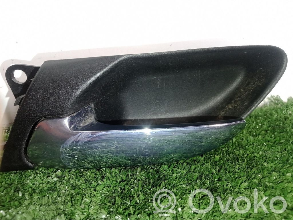 Mâner interior ușă față   8200723