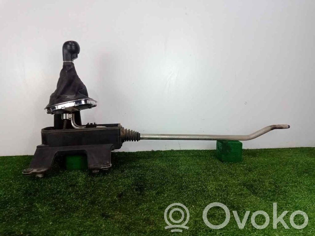 Gear shift rod