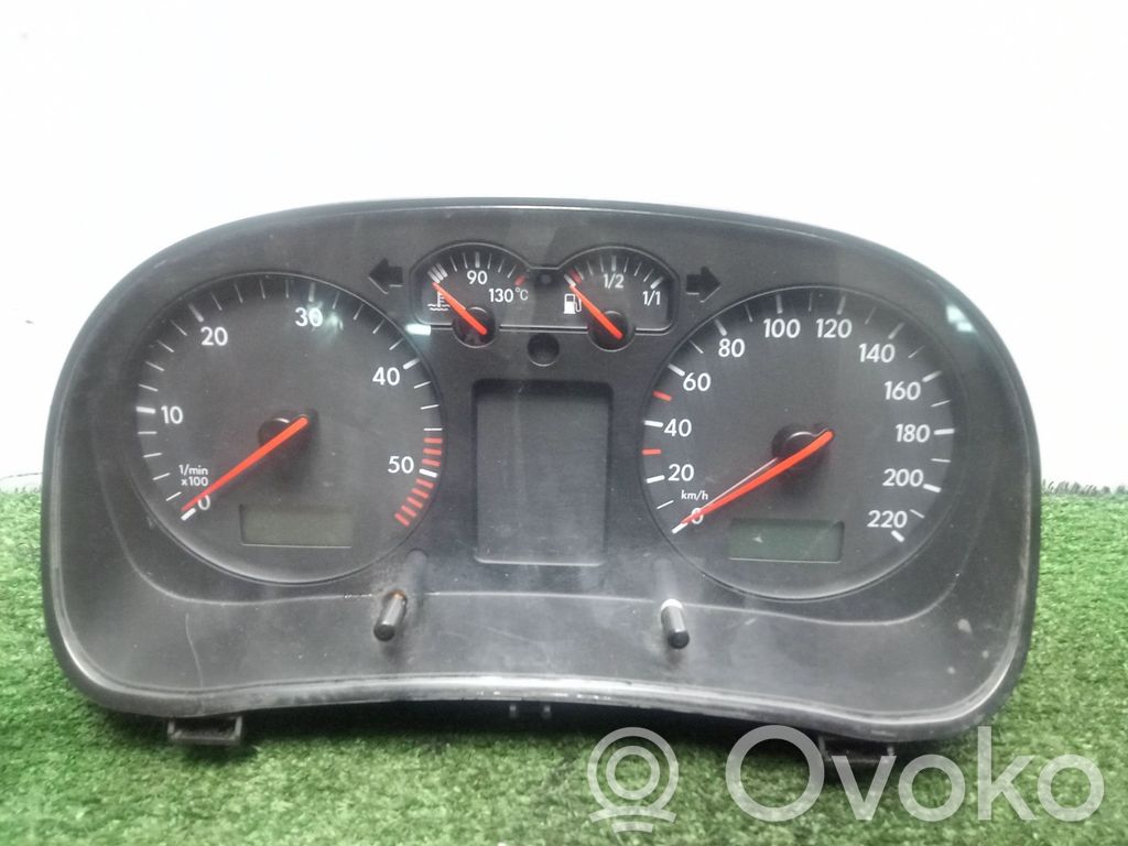 Volkswagen Golf SportWagen Tachimetro (quadro strumenti) 