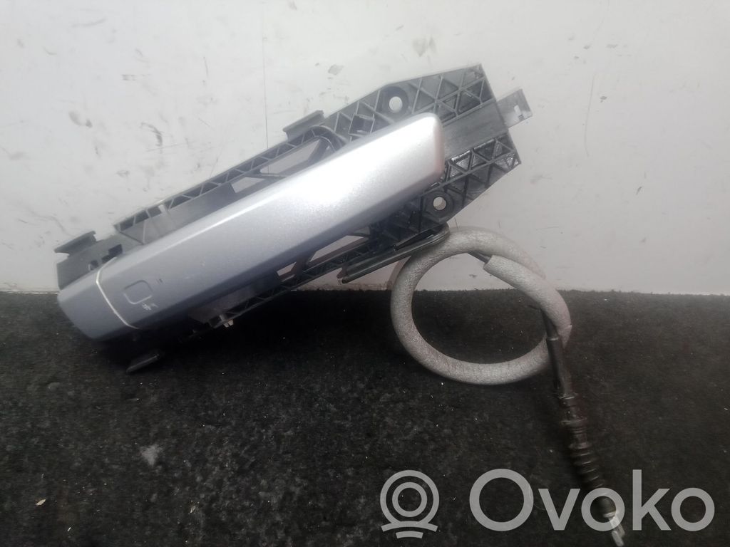 Manecilla externa puerta delantera   8V0839885,GRIS