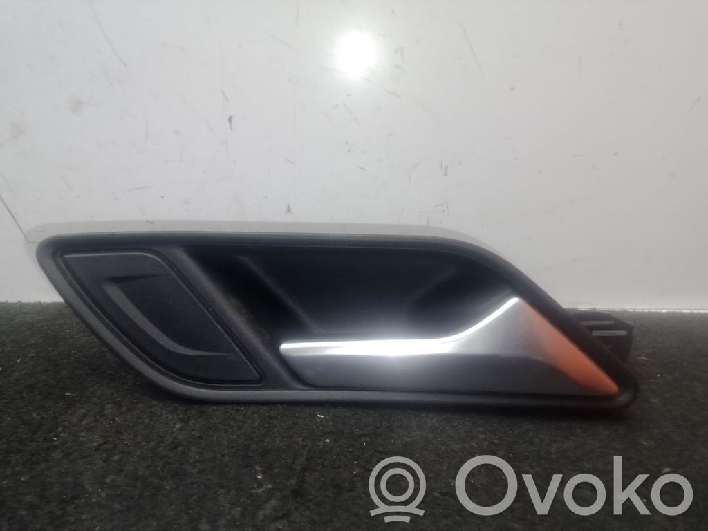 Mâner interior ușă spate   8V4839020
