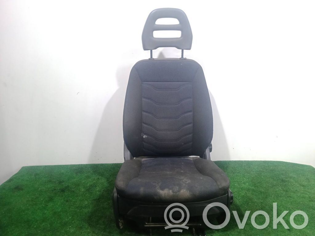 Asiento delantero del conductor   TELANEGRA