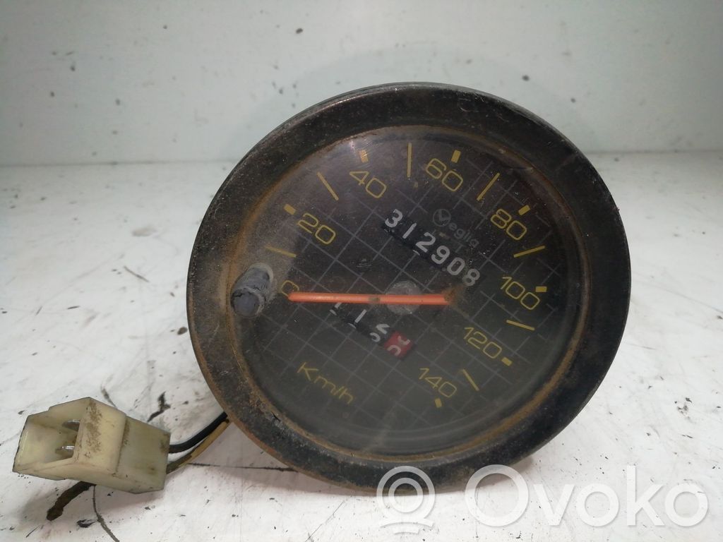 Uhr   0819G1M,1CONECTOR2PINES