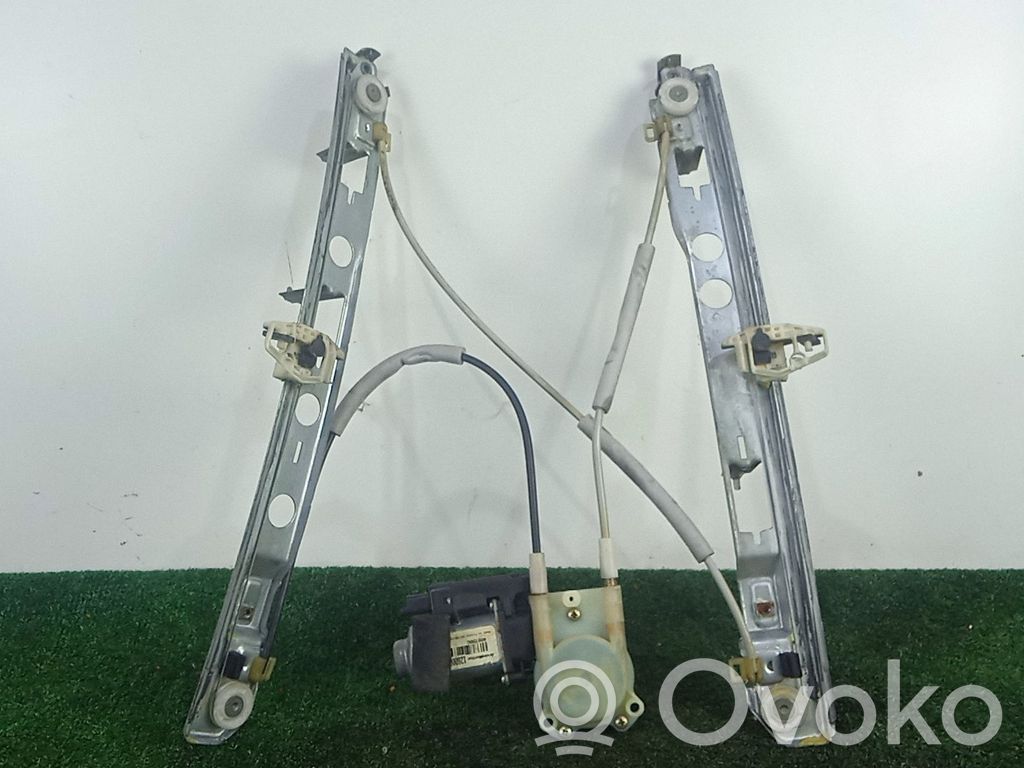 Front door manual window regulator   5PUERTAS