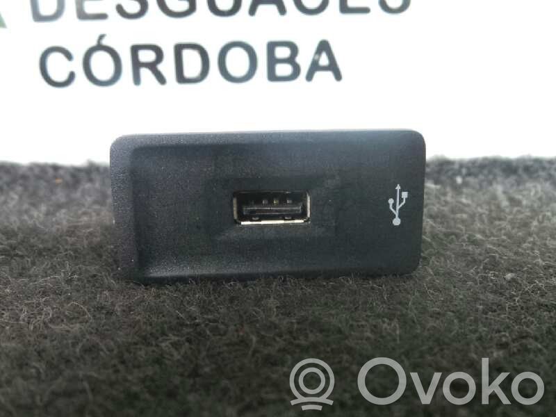 Other control units/modules   PUERTOUSB