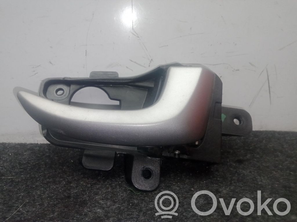 Manecilla interna puerta trasera   82623GD000